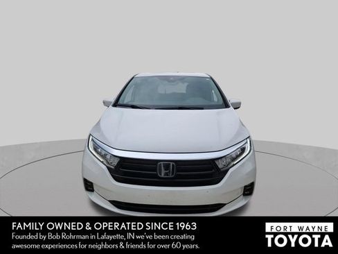 Used 2024 Honda Odyssey Touring image 3