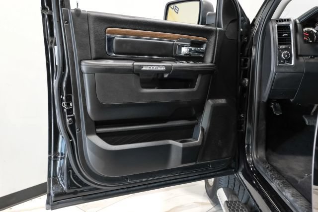 Used 2017 RAM 1500 Laramie w/ Convenience Group AWD/4WD image 37