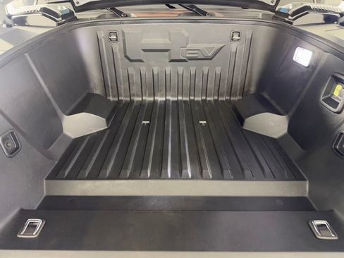 Used 2025 GMC Hummer EV 2X AWD/4WD image 34