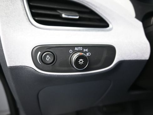 Used 2019 Chevrolet Bolt LT image 13
