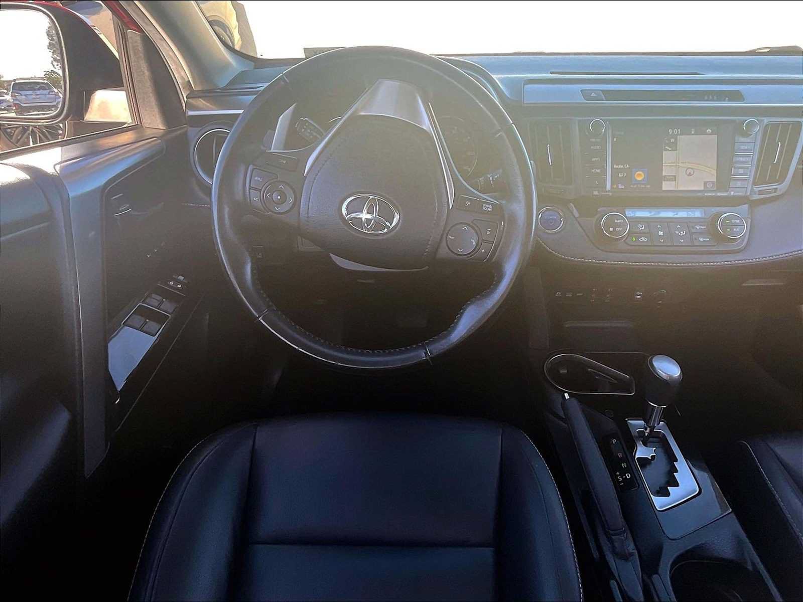 Used 2018 Toyota RAV4 Limited w/ Advanced Technology Package AWD/4WD image 8