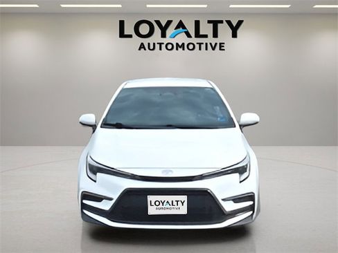 Used 2024 Toyota Corolla SE image 8