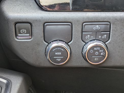 Used 2023 GMC Sierra 1500 Elevation RWD image 21