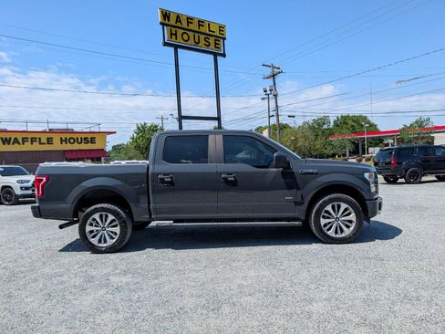 Used 2017 Ford F150 XL w/ Equipment Group 101A Mid AWD/4WD image 5
