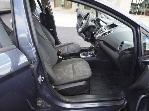 Used 2012 Ford Fiesta SE FWD image 6