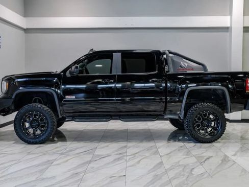 Used 2017 GMC Sierra 1500 SLT w/ All Terrain X Package AWD/4WD image 16