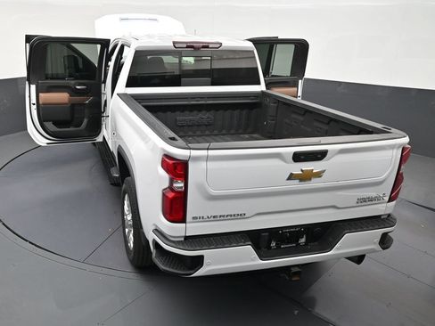 Used 2023 Chevrolet Silverado 2500 High Country w/ Z71 Off-Road Package AWD/4WD image 32