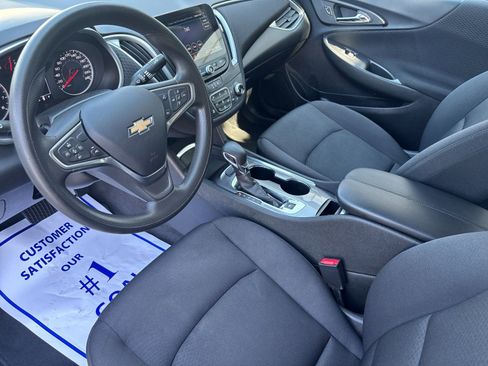 Used 2023 Chevrolet Malibu LT FWD image 11