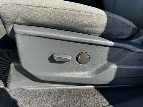 Used 2022 Ford F150 XLT w/ Trailer Tow Package image 16