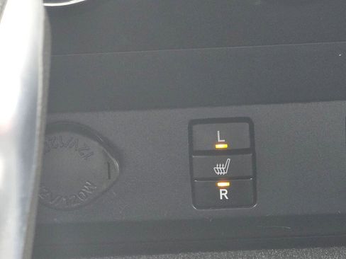 Used 2018 Toyota Tundra SR5 image 21