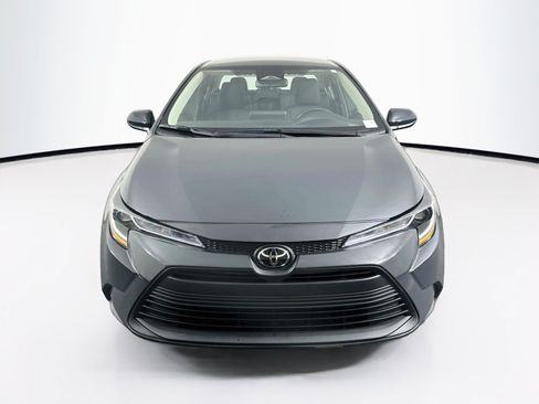 Used 2026 Toyota Corolla LE FWD image 2