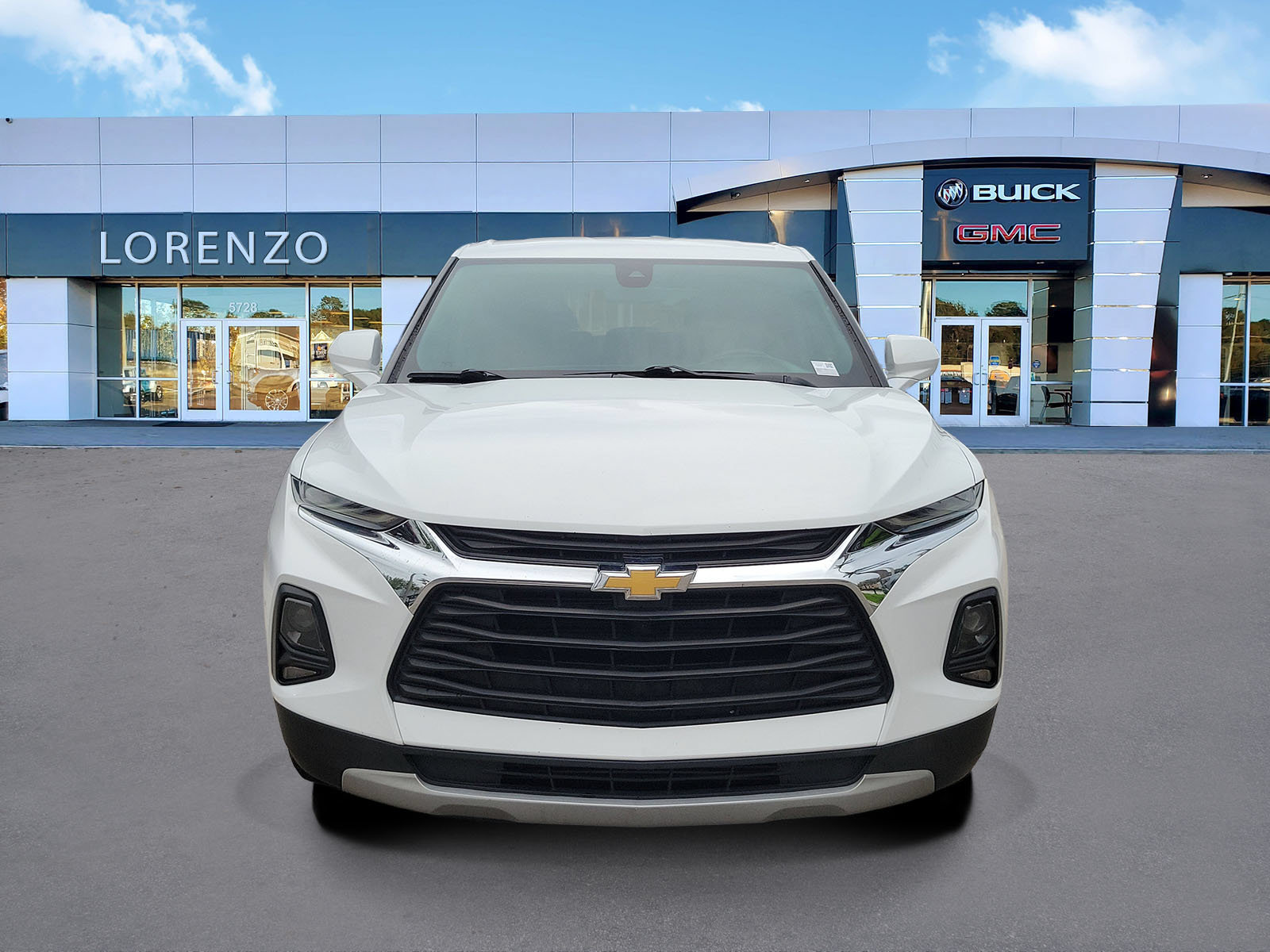 Used 2022 Chevrolet Blazer LT FWD image 2