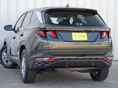 Used 2023 Hyundai Tucson SE image 5
