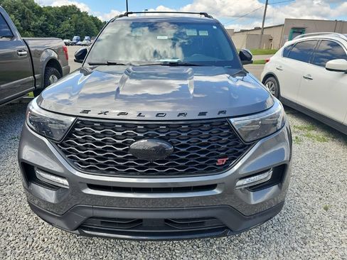 Used 2023 Ford Explorer ST w/ ST Street Pack AWD/4WD image 2