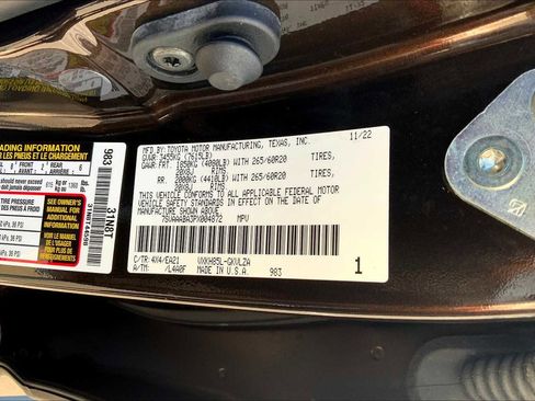 Used 2023 Toyota Sequoia Limited image 36