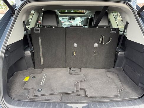 Used 2025 Toyota Grand Highlander AWD image 27