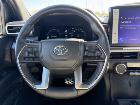 Certified 2025 Toyota Tacoma TRD Sport image 28