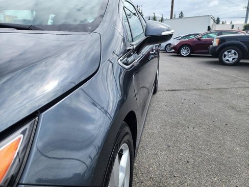 Used 2012 Chevrolet Volt FWD image 25