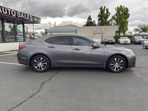 Used 2017 Acura TLX w/ Technology Package FWD image 2