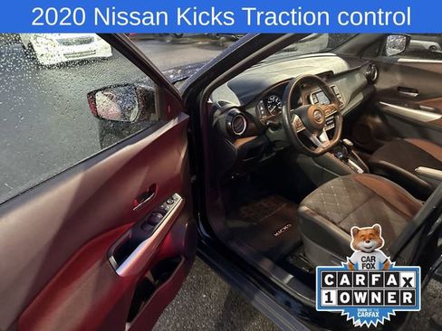 Used 2020 Nissan Kicks SR image 12