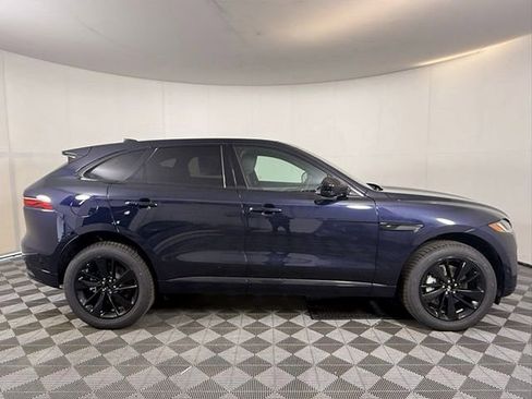 Certified 2025 Jaguar F-PACE R-Dynamic S image 7