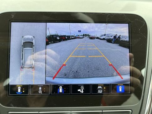 Used 2023 Chevrolet Equinox LT AWD/4WD image 25