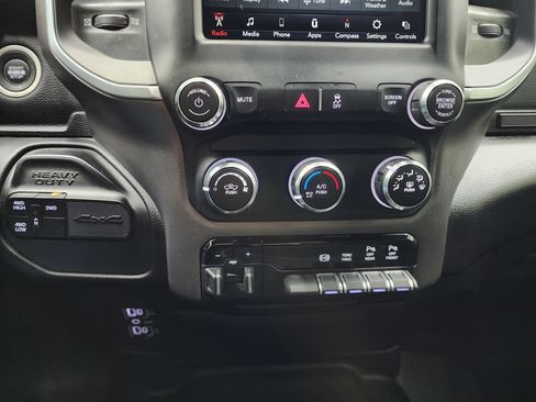 Used 2020 RAM 3500 Big Horn w/ Level 1 Equipment Group image 16