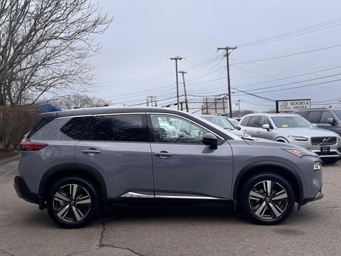 Used 2021 Nissan Rogue Platinum image 6