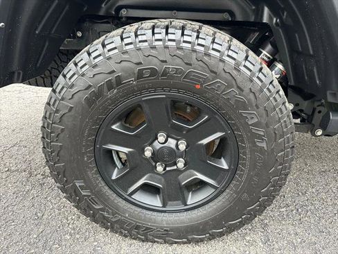 Certified 2021 Jeep Gladiator Mojave AWD/4WD image 31