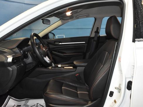 Certified 2025 Nissan Altima 2.5 SR image 6