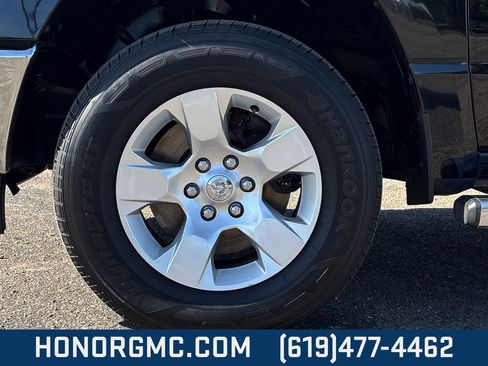 Used 2021 RAM 1500 Big Horn image 10