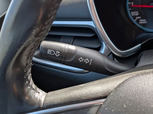 Used 2018 Chevrolet Equinox LT image 34