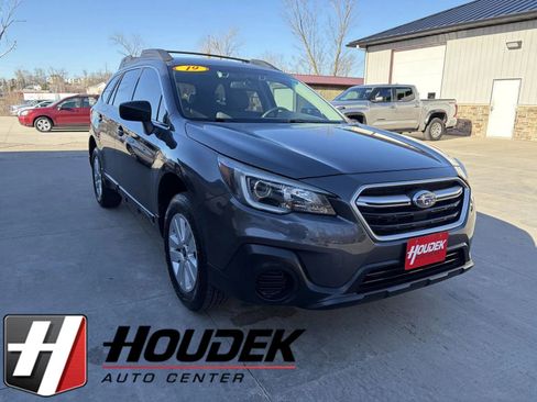 Used 2019 Subaru Outback 2.5i AWD/4WD image 1
