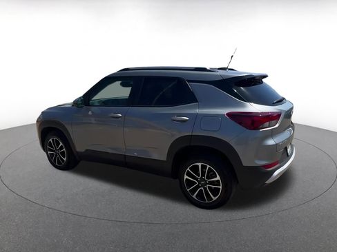 Used 2024 Chevrolet TrailBlazer LT w/ Driver Confidence Package image 10