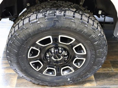 Used 2024 Ford F250 Platinum image 44