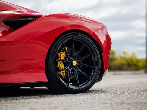 Used 2021 Ferrari F8 Tributo image 19