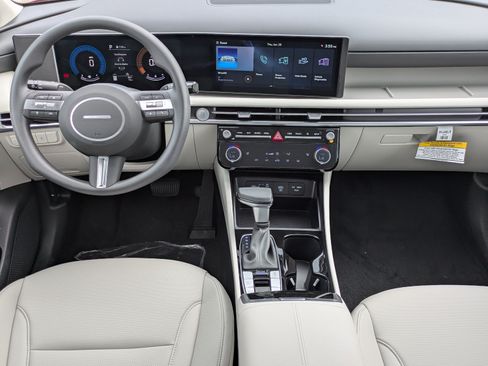 New 2026 Hyundai Tucson SEL Plus FWD image 18
