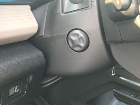 Used 2026 GMC Hummer EV SUV AWD/4WD image 37