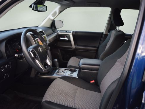 Used 2022 Toyota 4Runner SR5 image 9