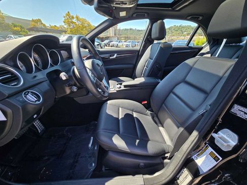 Used 2014 Mercedes-Benz C 300 4MATIC Sedan image 21