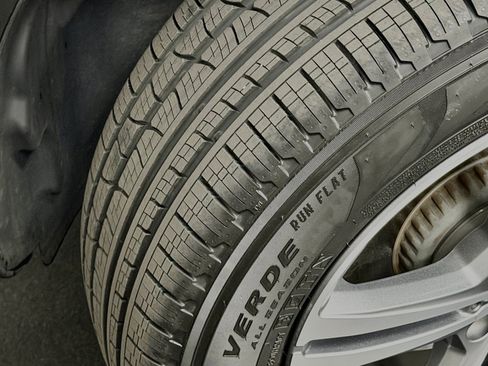 Certified 2021 Mercedes-Benz GLC 300 image 19