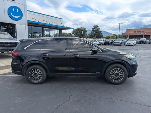 Used 2019 Kia Sorento AWD image 2