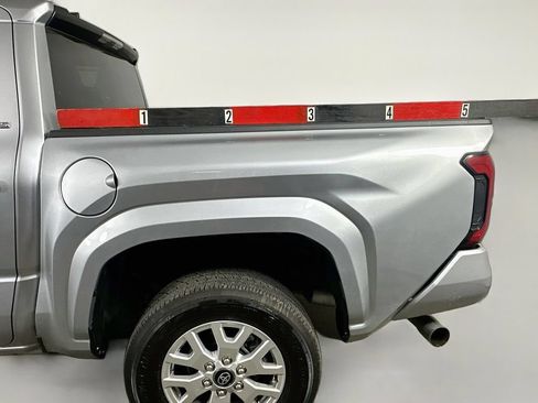 Used 2025 Toyota Tacoma SR5 AWD/4WD image 38