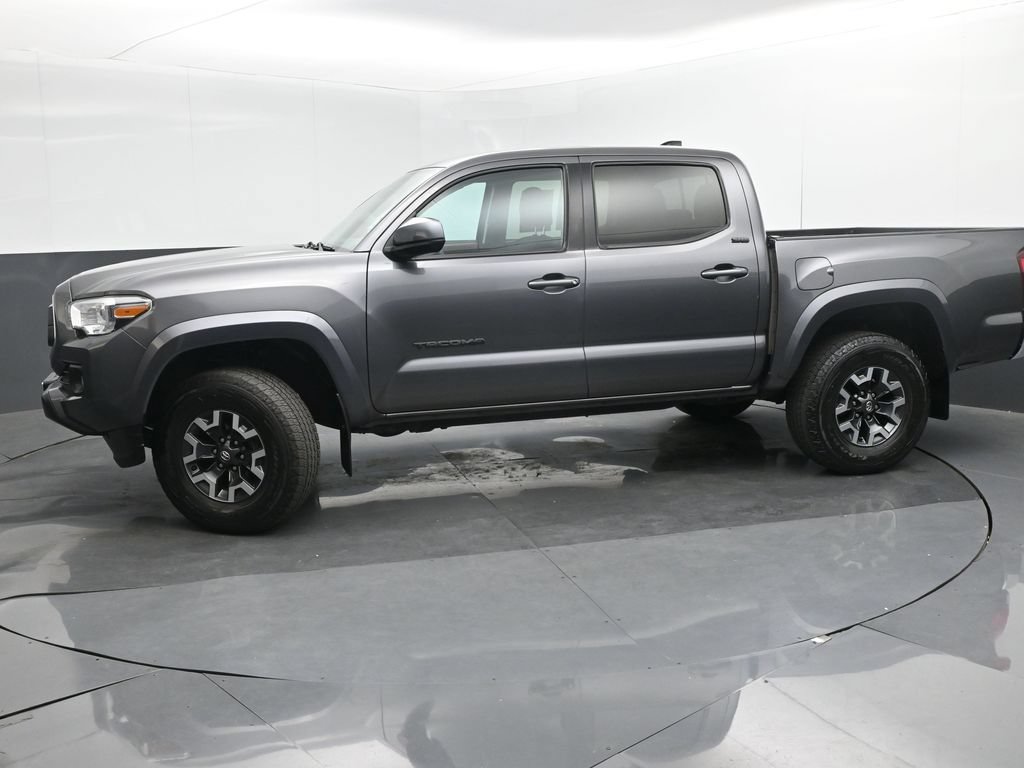 Used 2021 Toyota Tacoma SR5 RWD image 25