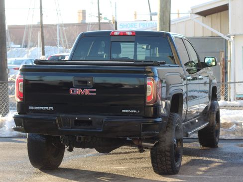 Used 2017 GMC Sierra 1500 Denali image 8