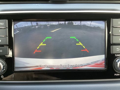 Used 2023 Nissan Versa SV image 19