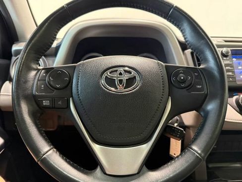 Used 2016 Toyota RAV4 XLE FWD image 10
