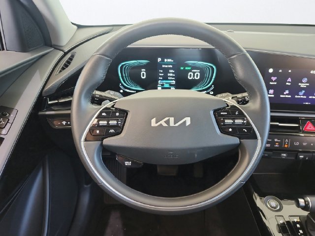 Certified 2024 Kia Niro EX FWD image 9