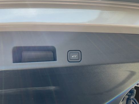 Certified 2026 Buick Enclave Sport Touring AWD/4WD image 40