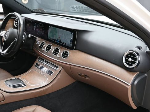Used 2023 Mercedes-Benz E 350 4MATIC Sedan image 41